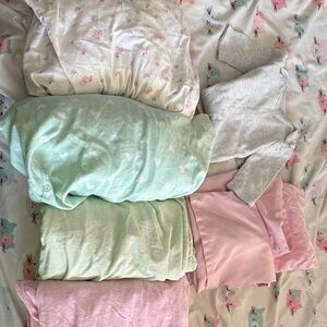 Assorted Baby crib sheets  in Pastel Colors.  #J